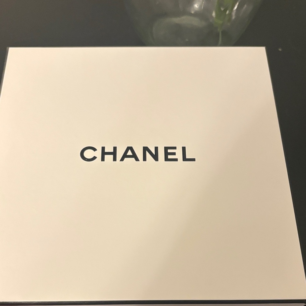 CHANEL Black Sunglasses with Gold Accents - Picture 7 of 7